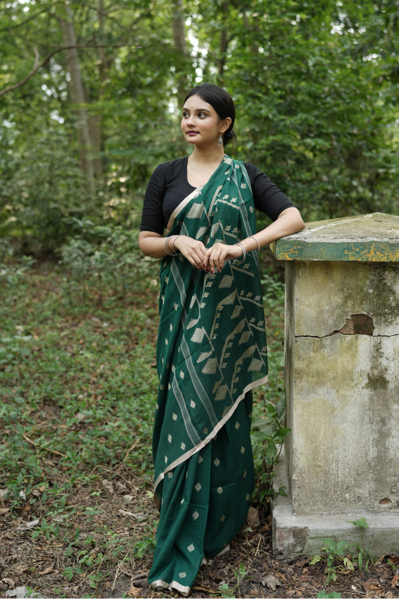 Green Hand Woven Cotton Jamdani  - BBS301