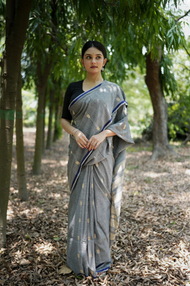 Grey Hand Woven Cotton Jamdani  - BBS308